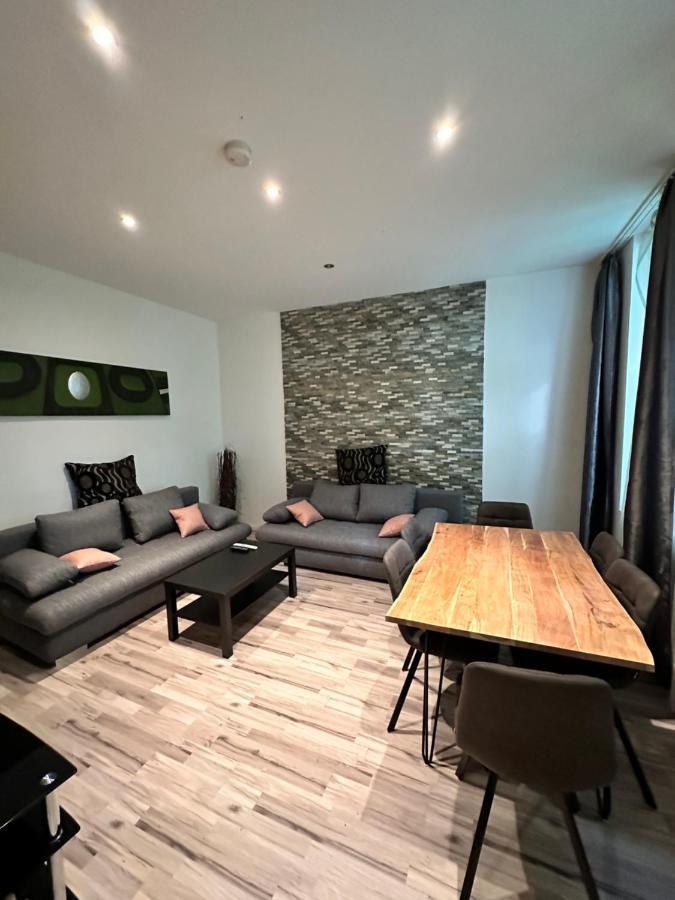 Modern Flat With 2 Rooms, Close To Schoenbrunn ウィーン エクステリア 写真